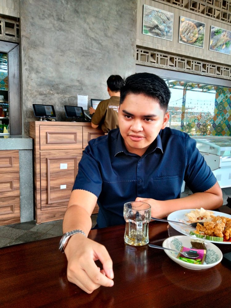 Mengenal Lebih Dekat Gen Z Komisaris PT SPR Langgak M Sambu Harman: Menempa Kritik Menjadi Kekuatan, Siap Bawa BUMD Menuju Era Keemasan