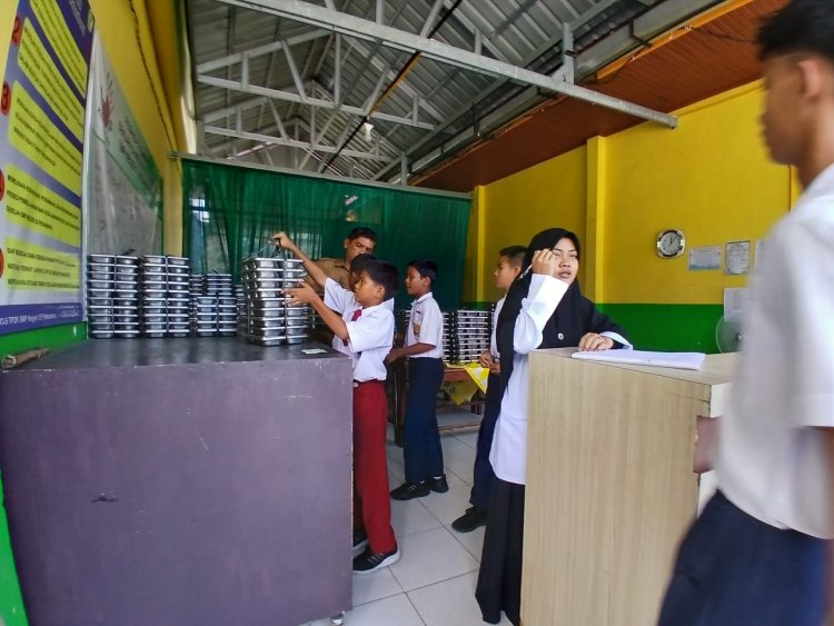 Seragam Siswa Baru SD dan SMP Negeri di Pekanbaru Gratis, Sekolah yang Jual Baju Bakal Disanksi