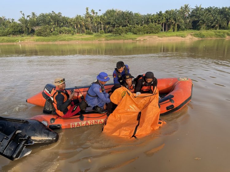 Tim SAR Gabungan Temukan Jasad AF Warga Kuansing yang Tenggelam Saat Berenang di Sungai Kuantan