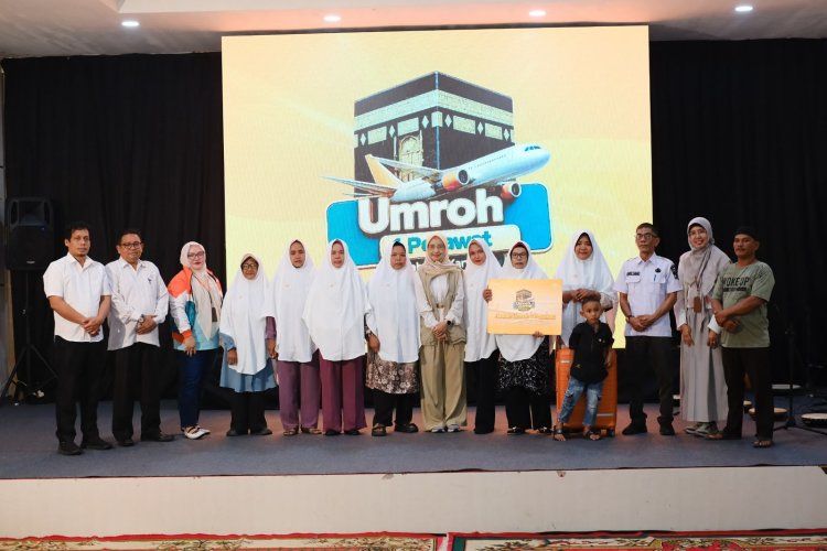 7 Nasabah BTPN Syariah di Sungai Apit Kabupaten Siak Raih Hadiah Umrah Lewat Program Umrah Satu Pesawat