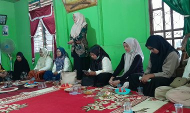 DWP Kecamatan Hulu Kuantan Takziah ke Rumah Duka di Desa Tanjung Medang
