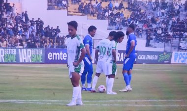 Hasil Babak I PSPS Pekanbaru vs PSMS Medan 0-0, Liga 2 Musim 2026-2027, Rizdjar Nurviat Dapat Kartu Merah