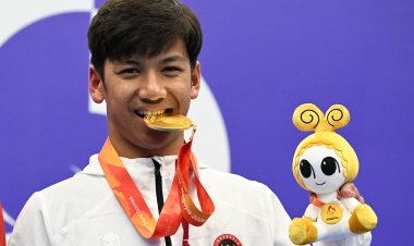 Abdil Majid Rahman Atlet Para Renang Asal Kampar Raih Emas di Asian Para Games 2026, Persembahkan Medali untuk Orangtua dan Pelatih