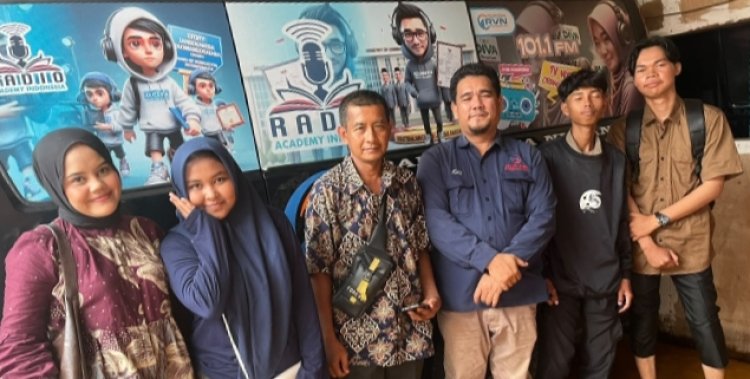 Mahasiswa STAI Ar-Ridho Bagansiapiapi Kunjungi Radio Diva Nusantara